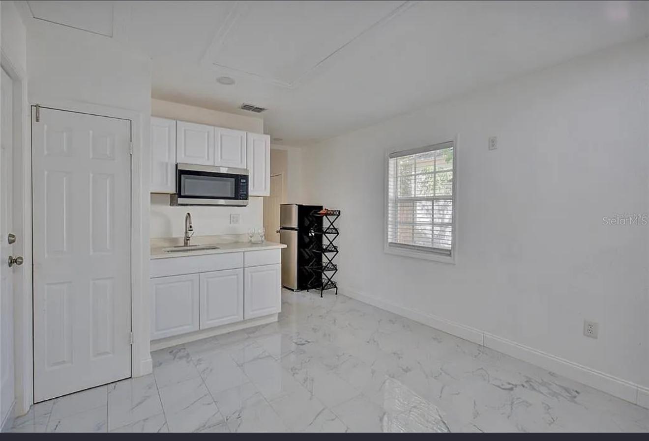 SIRMONS HEIGHTS 1ST ADD - Residential