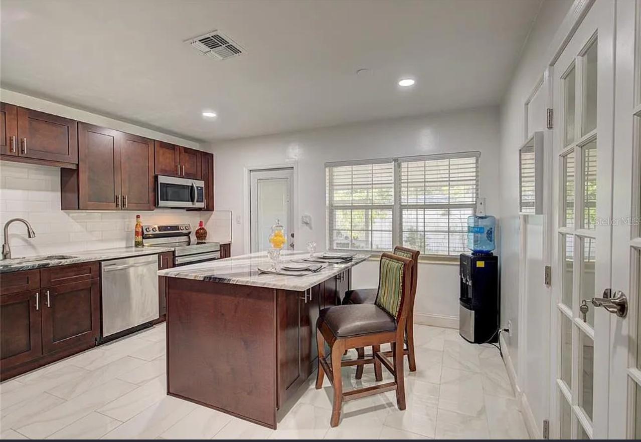 SIRMONS HEIGHTS 1ST ADD - Residential