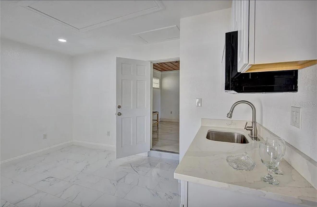 SIRMONS HEIGHTS 1ST ADD - Residential
