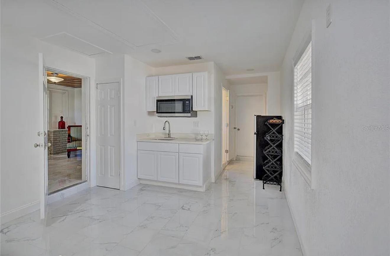 SIRMONS HEIGHTS 1ST ADD - Residential