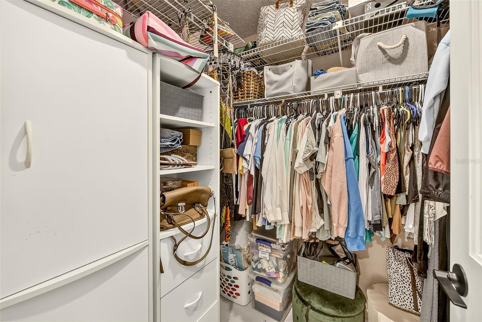 BLOOMINGDALE SEC F UNIT 1 - Residential