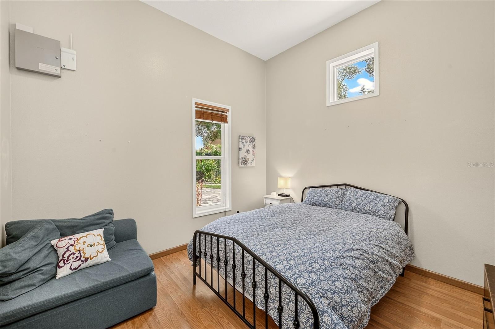 BLOOMINGDALE SEC F UNIT 1 - Residential