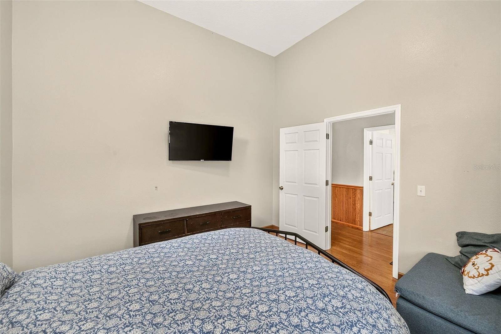 BLOOMINGDALE SEC F UNIT 1 - Residential