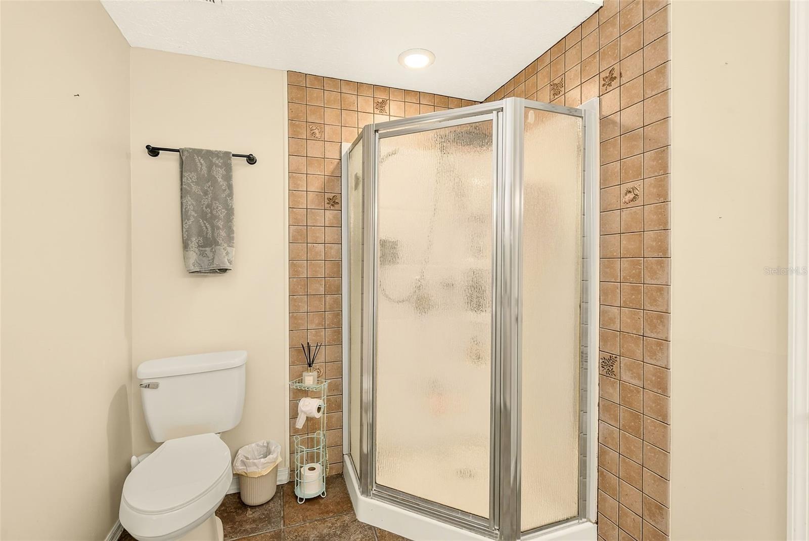 BLOOMINGDALE SEC F UNIT 1 - Residential
