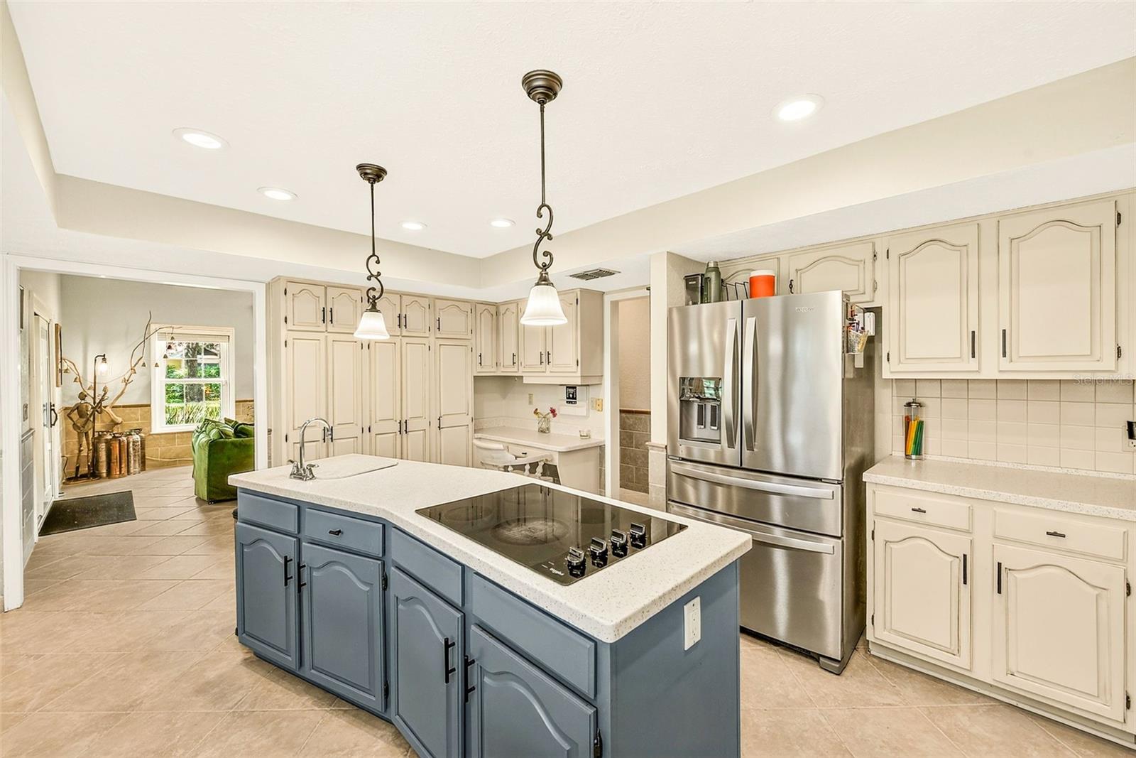 BLOOMINGDALE SEC F UNIT 1 - Residential
