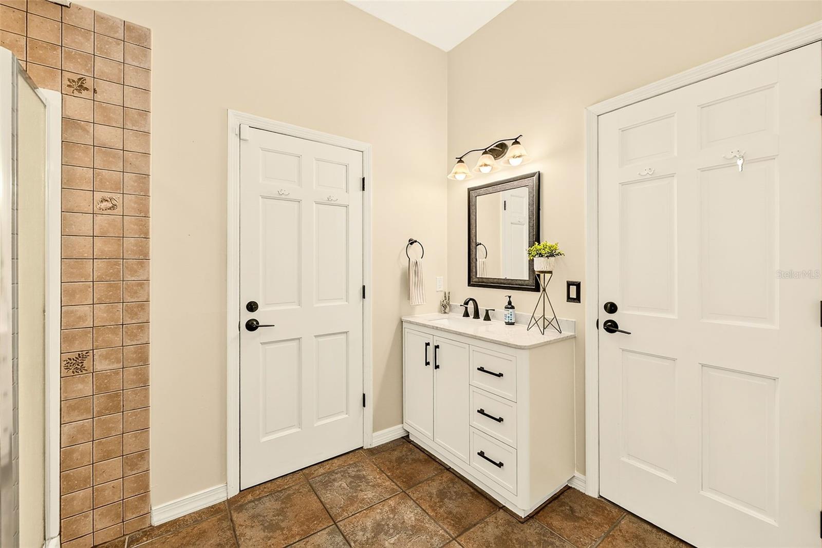 BLOOMINGDALE SEC F UNIT 1 - Residential