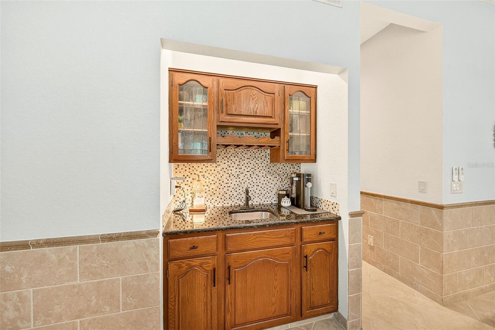 BLOOMINGDALE SEC F UNIT 1 - Residential