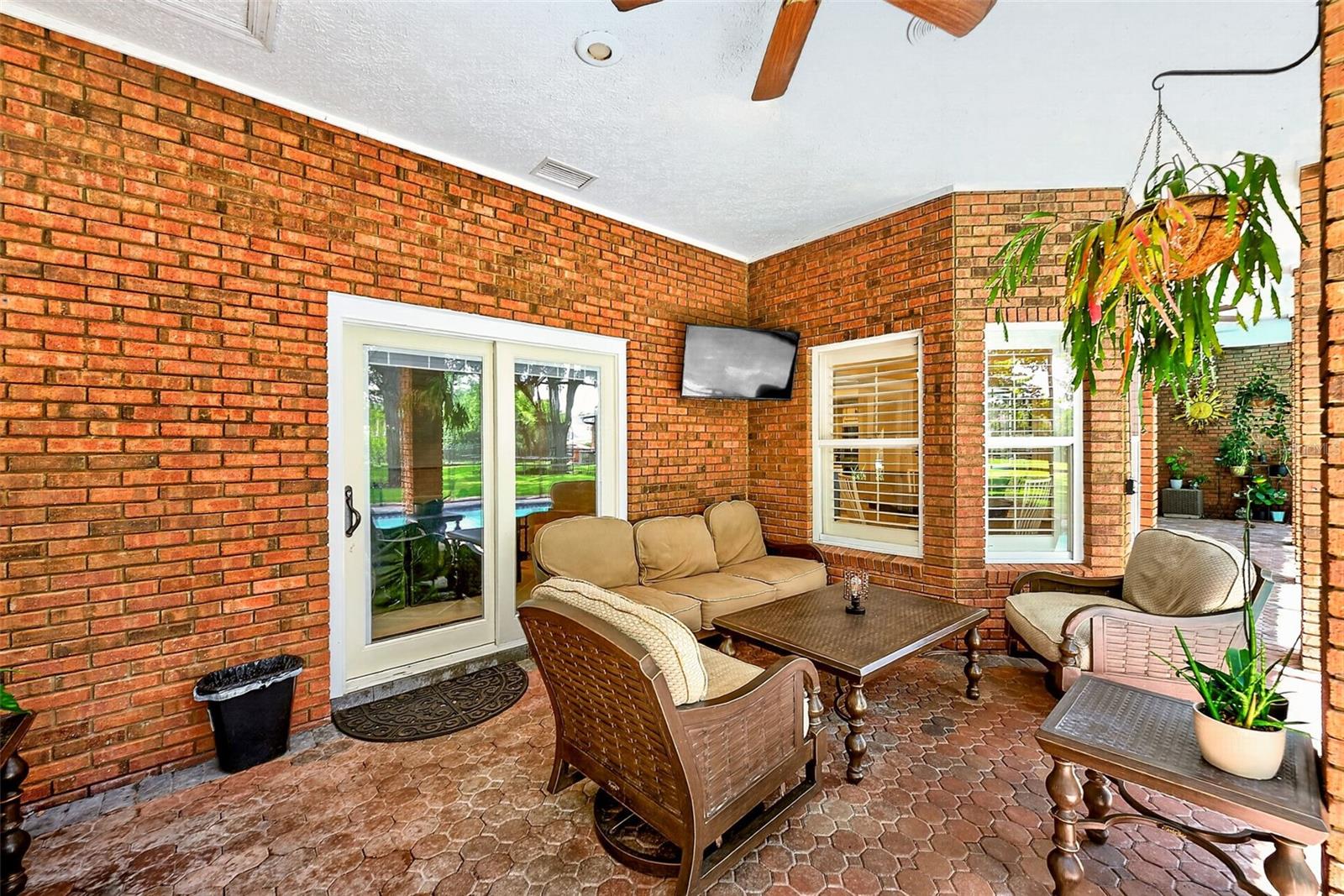 BLOOMINGDALE SEC F UNIT 1 - Residential