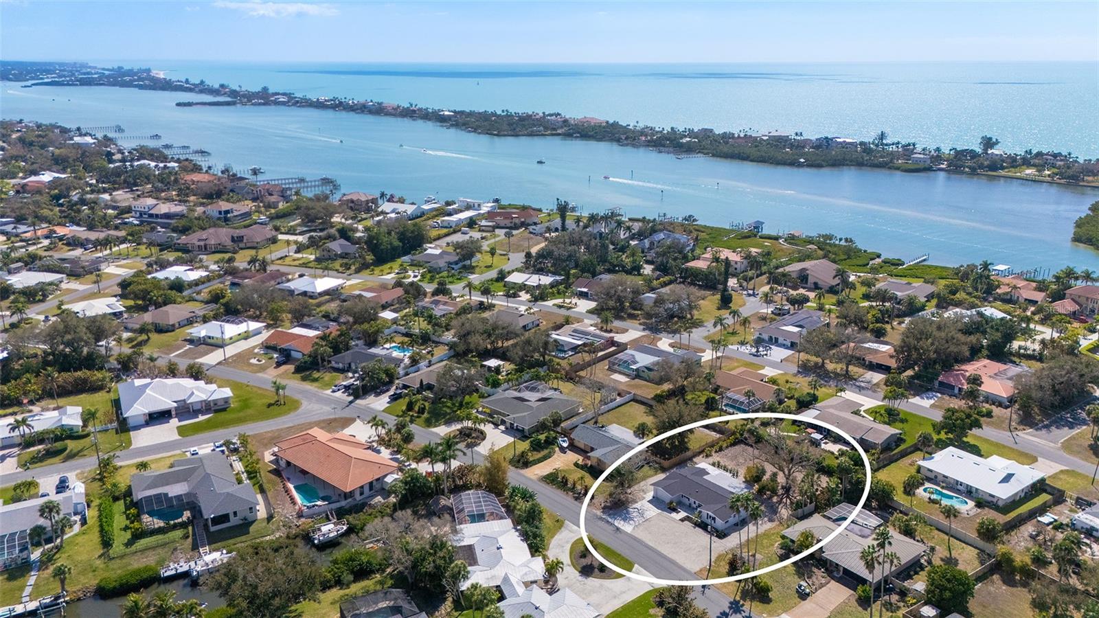 SORRENTO SHORES - Residential