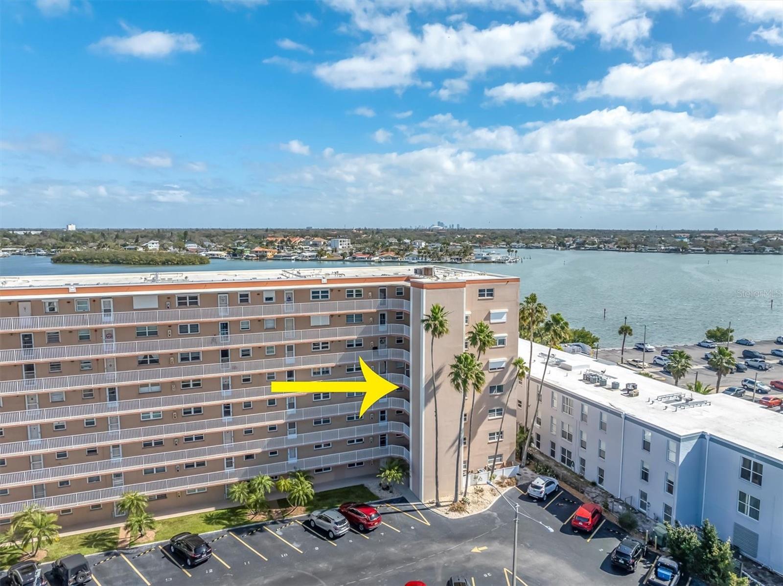 SHORE CREST BLDG - Residential