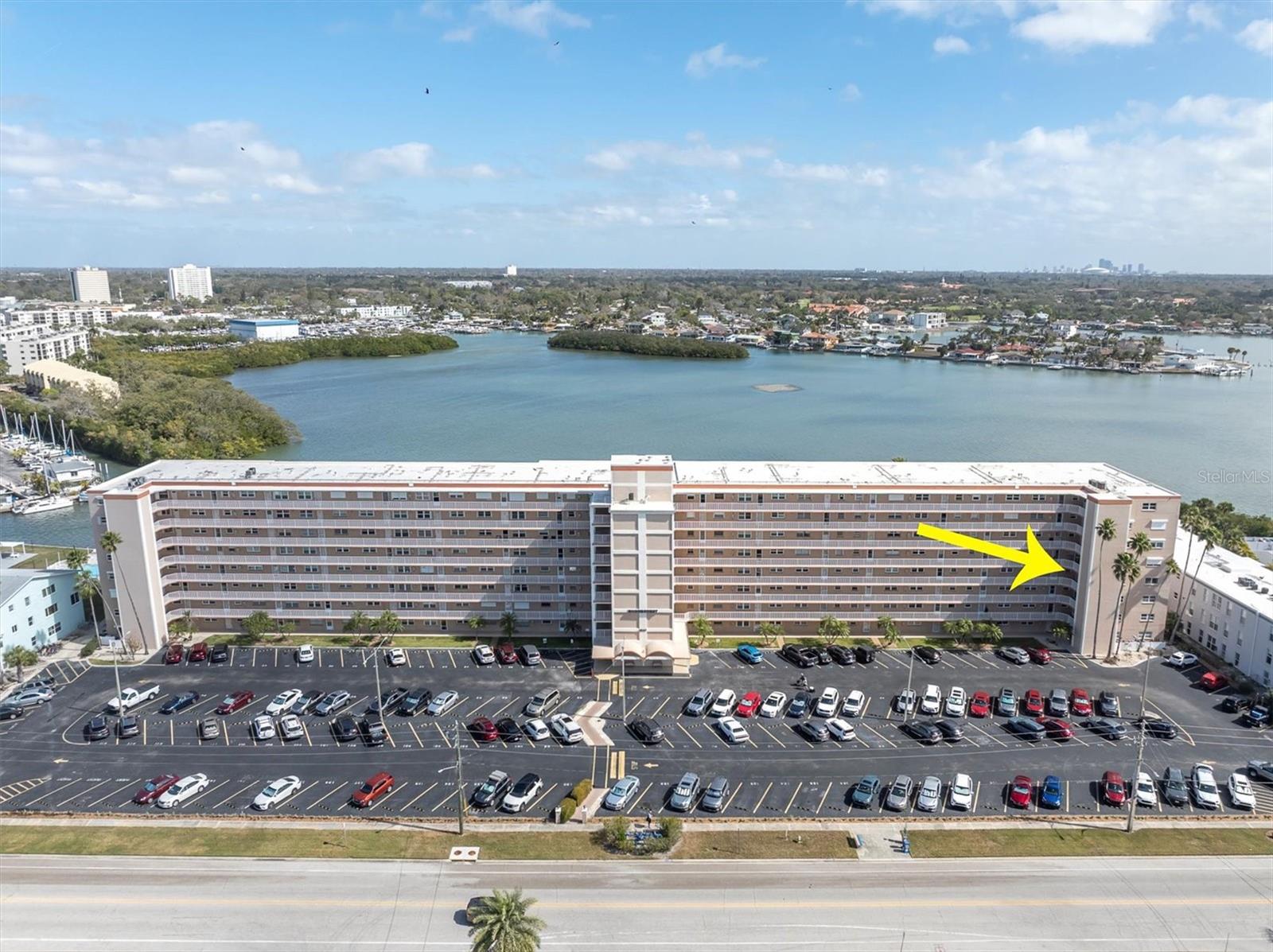 SHORE CREST BLDG - Residential