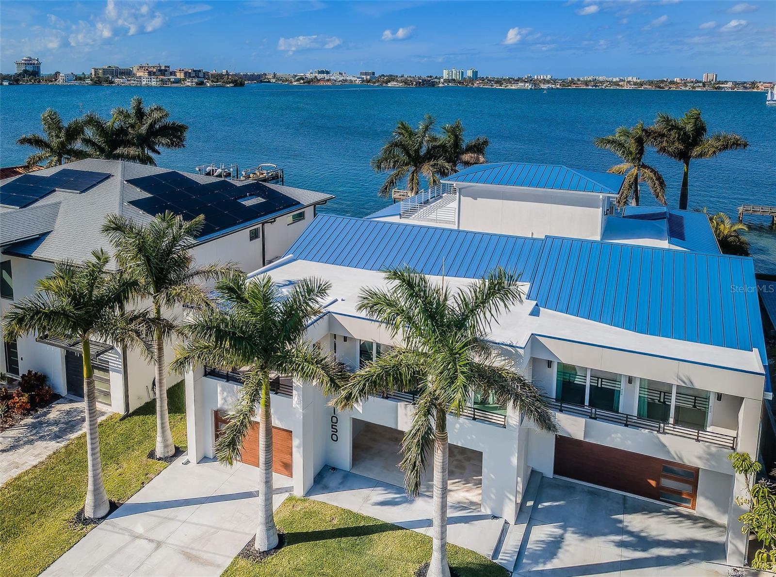 BOCA CIEGA ISLE - Residential
