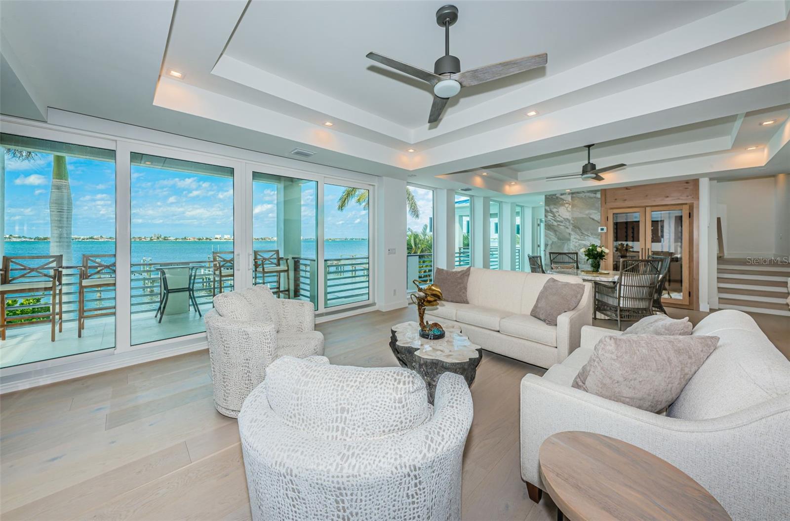 BOCA CIEGA ISLE - Residential