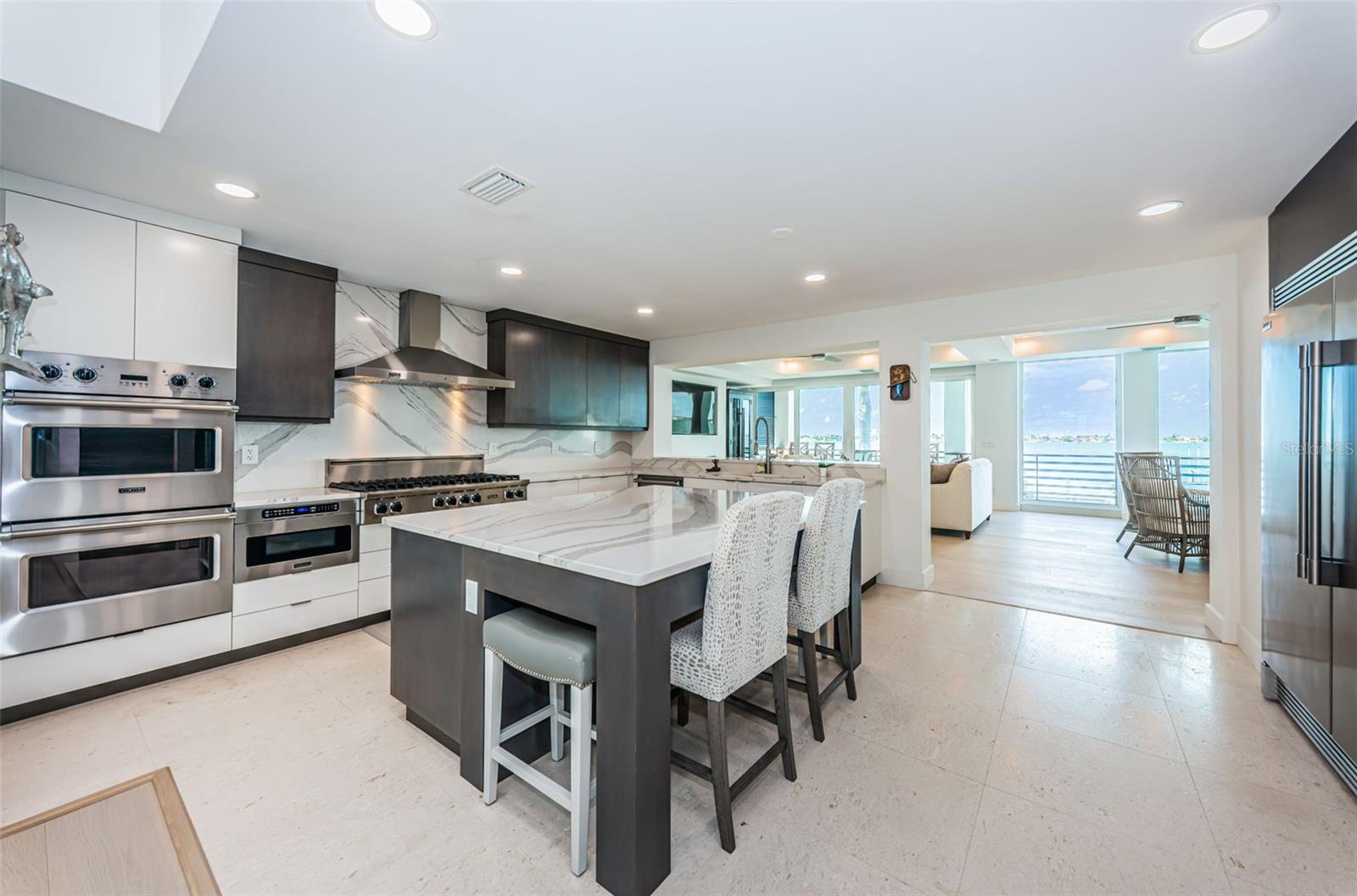 BOCA CIEGA ISLE - Residential