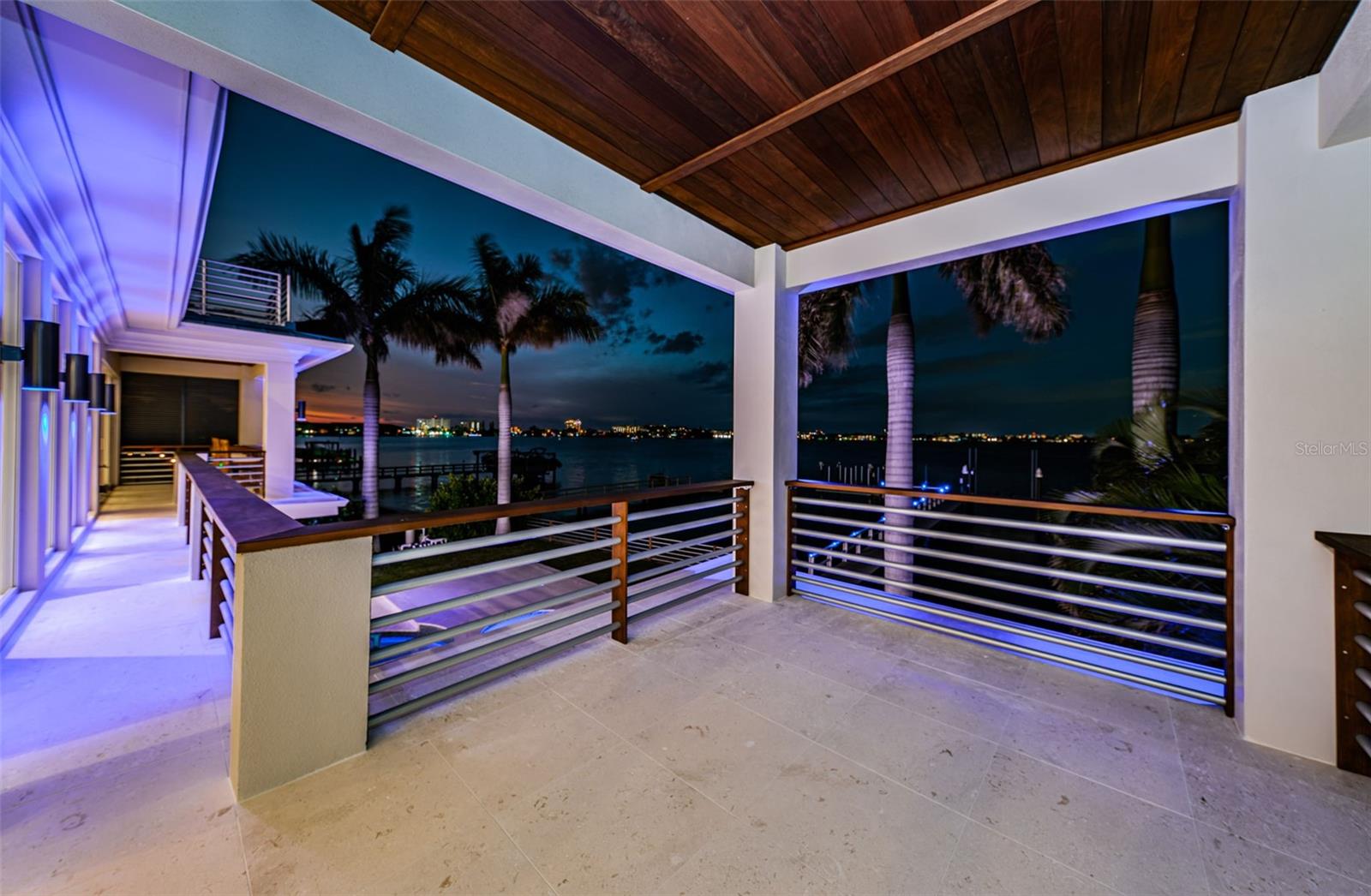 BOCA CIEGA ISLE - Residential