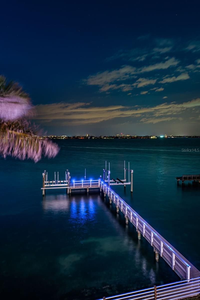 BOCA CIEGA ISLE - Residential