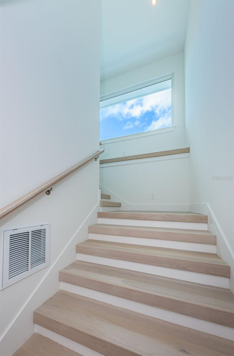 BOCA CIEGA ISLE - Residential