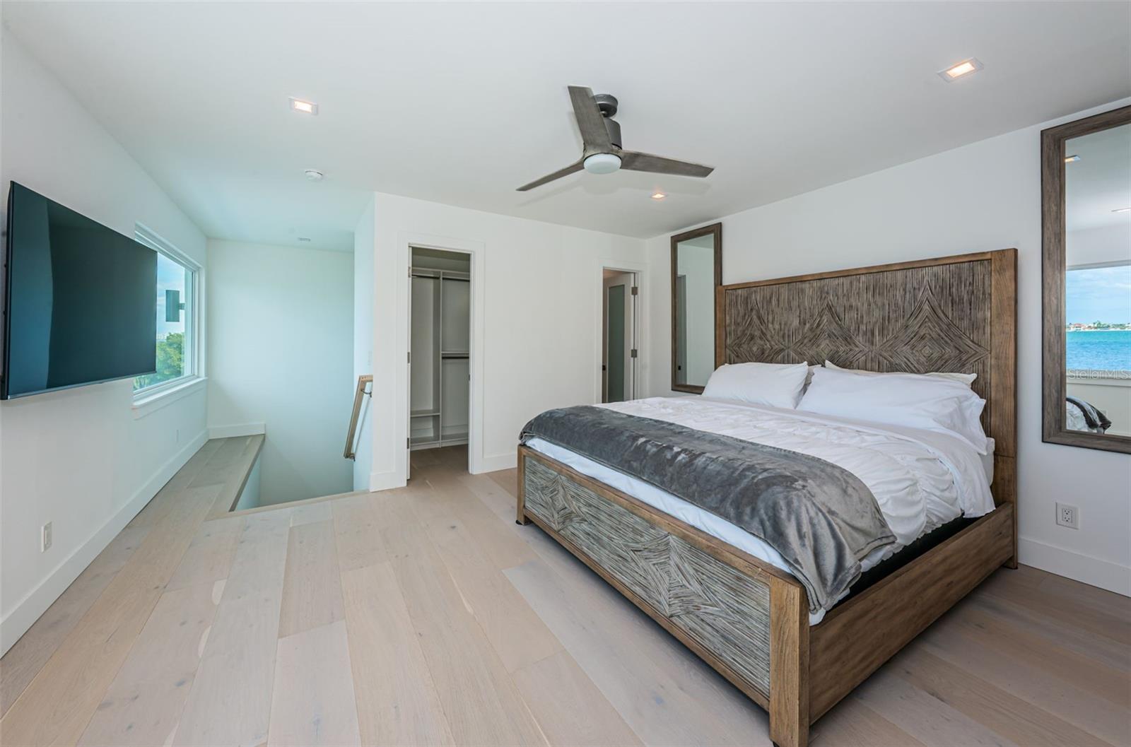BOCA CIEGA ISLE - Residential