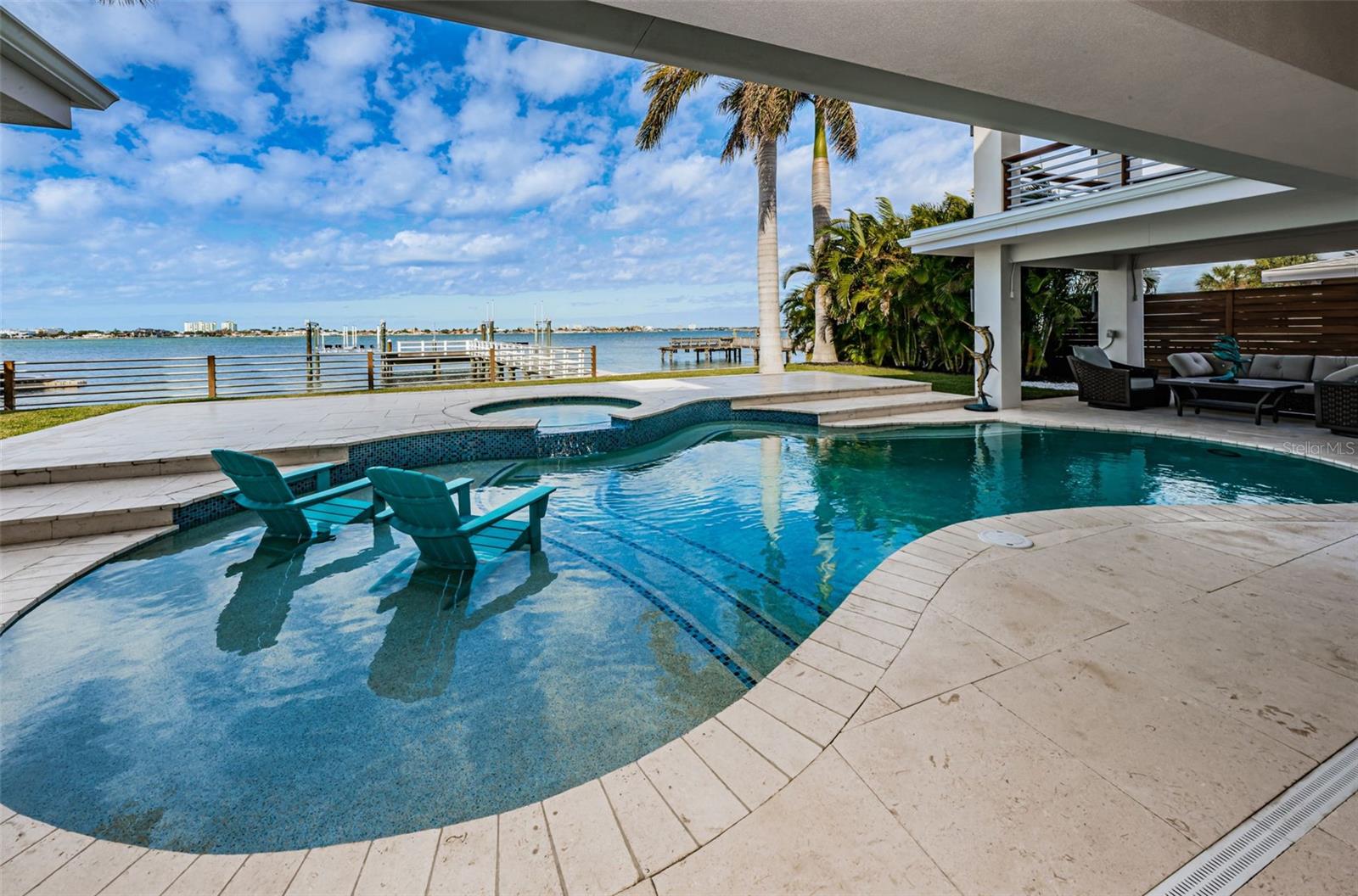 BOCA CIEGA ISLE - Residential