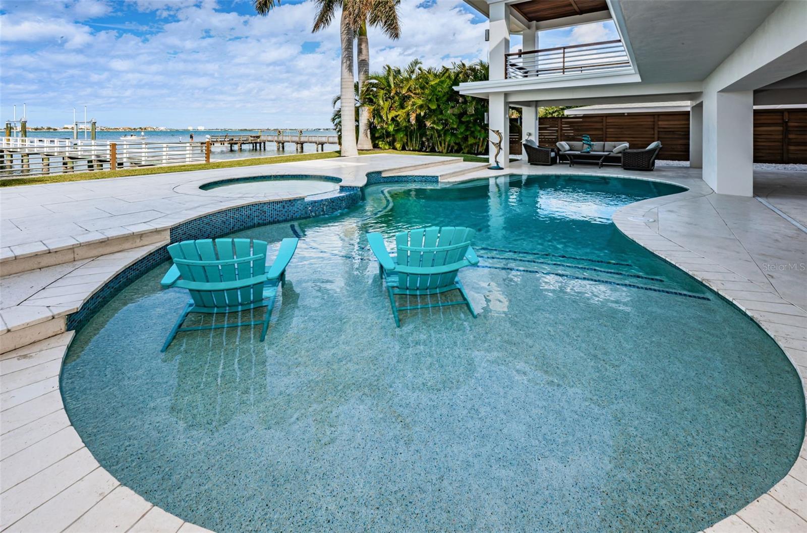 BOCA CIEGA ISLE - Residential