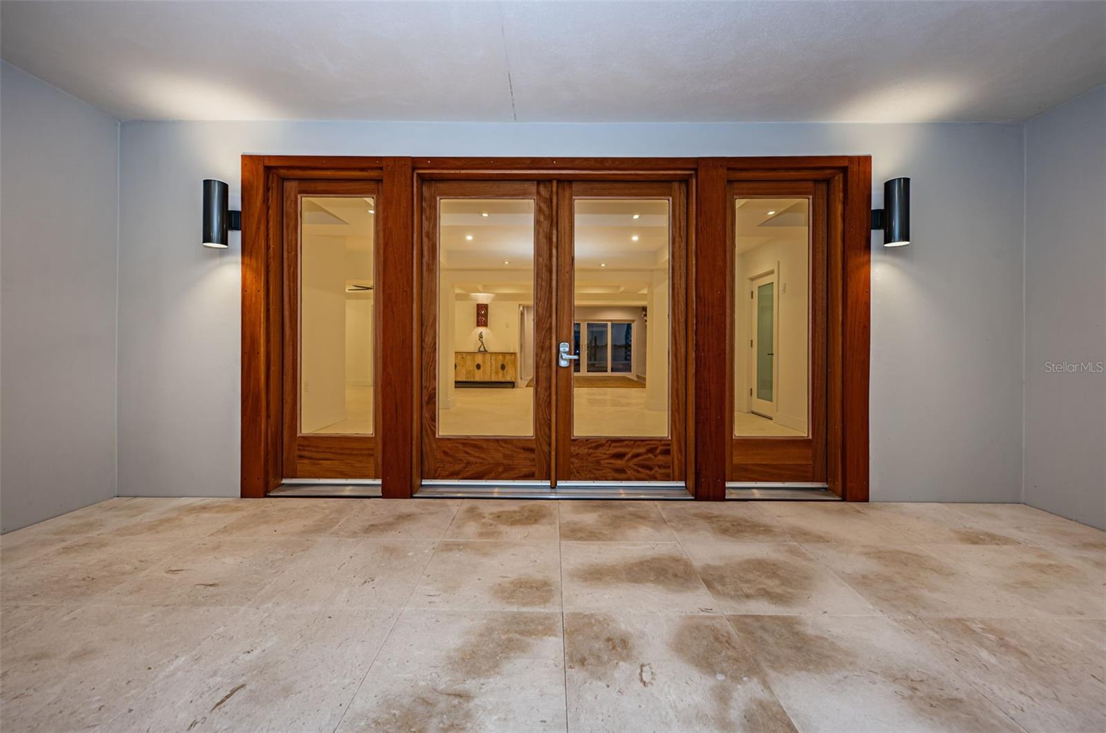 BOCA CIEGA ISLE - Residential
