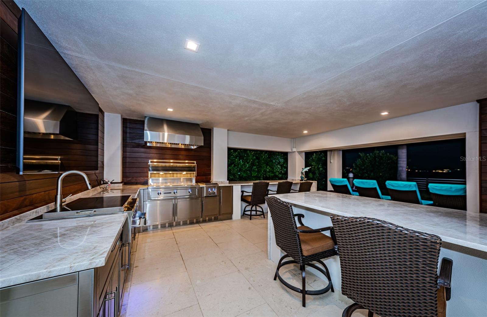 BOCA CIEGA ISLE - Residential