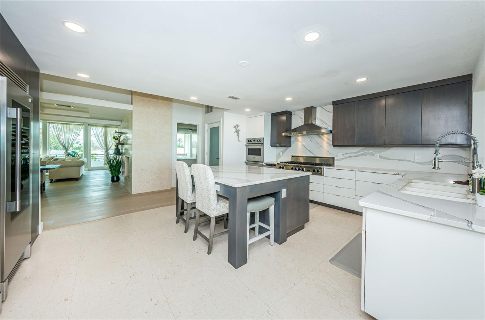 BOCA CIEGA ISLE - Residential
