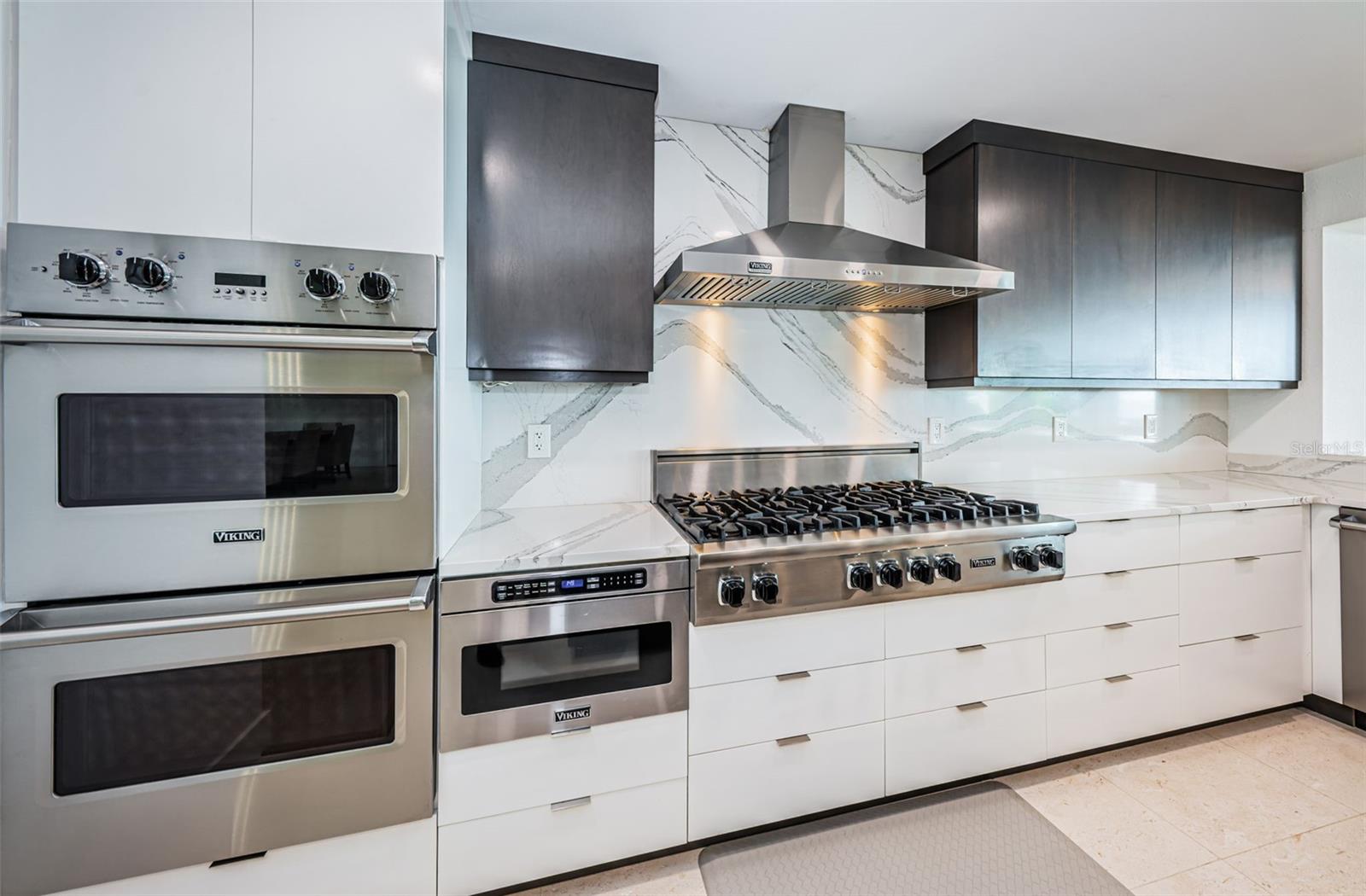 BOCA CIEGA ISLE - Residential