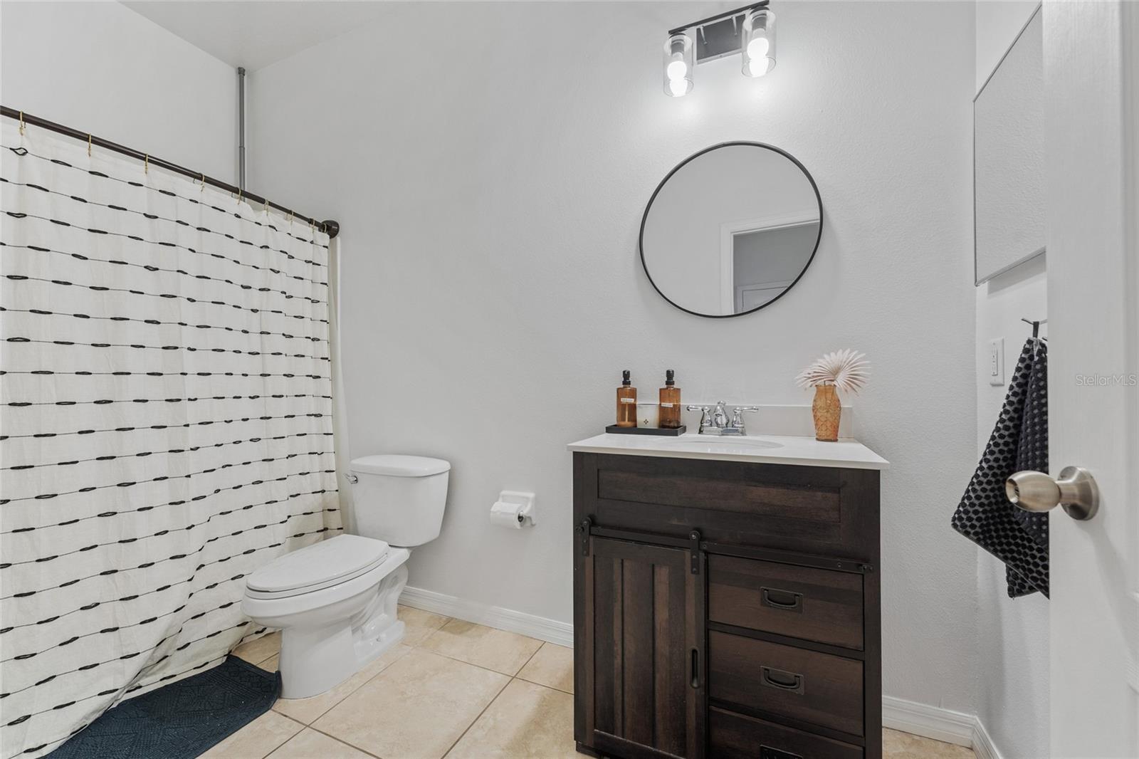 TUCKER OAKS CONDO PH 4 - Residential