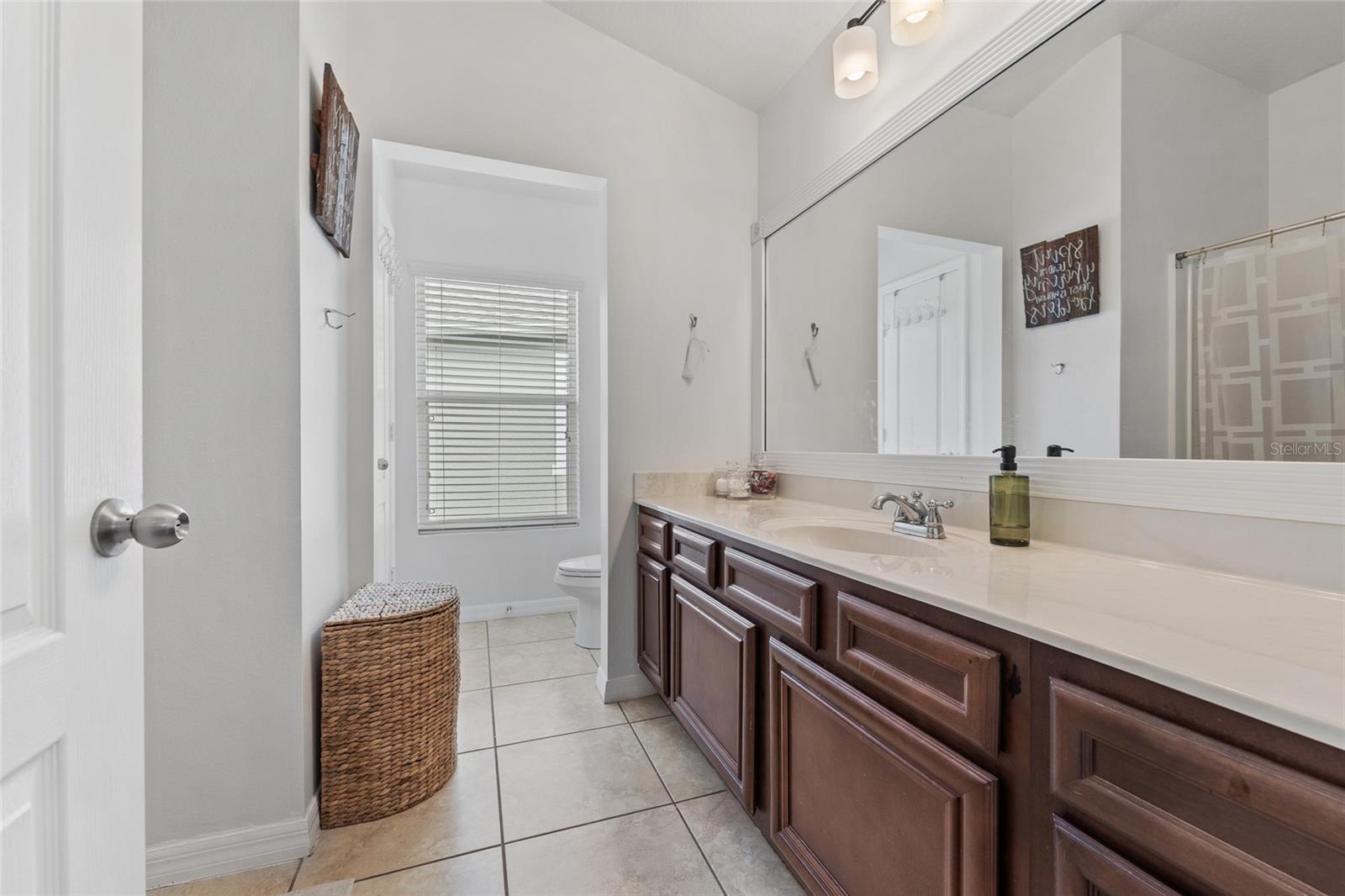 TUCKER OAKS CONDO PH 4 - Residential