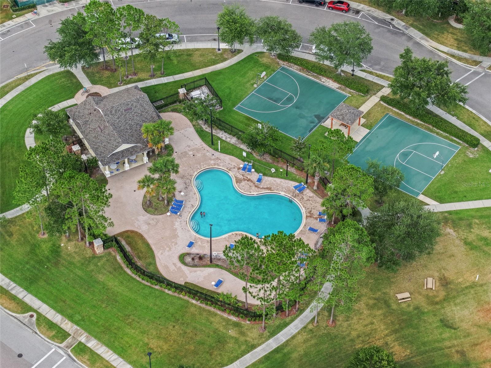 TUCKER OAKS CONDO PH 4 - Residential