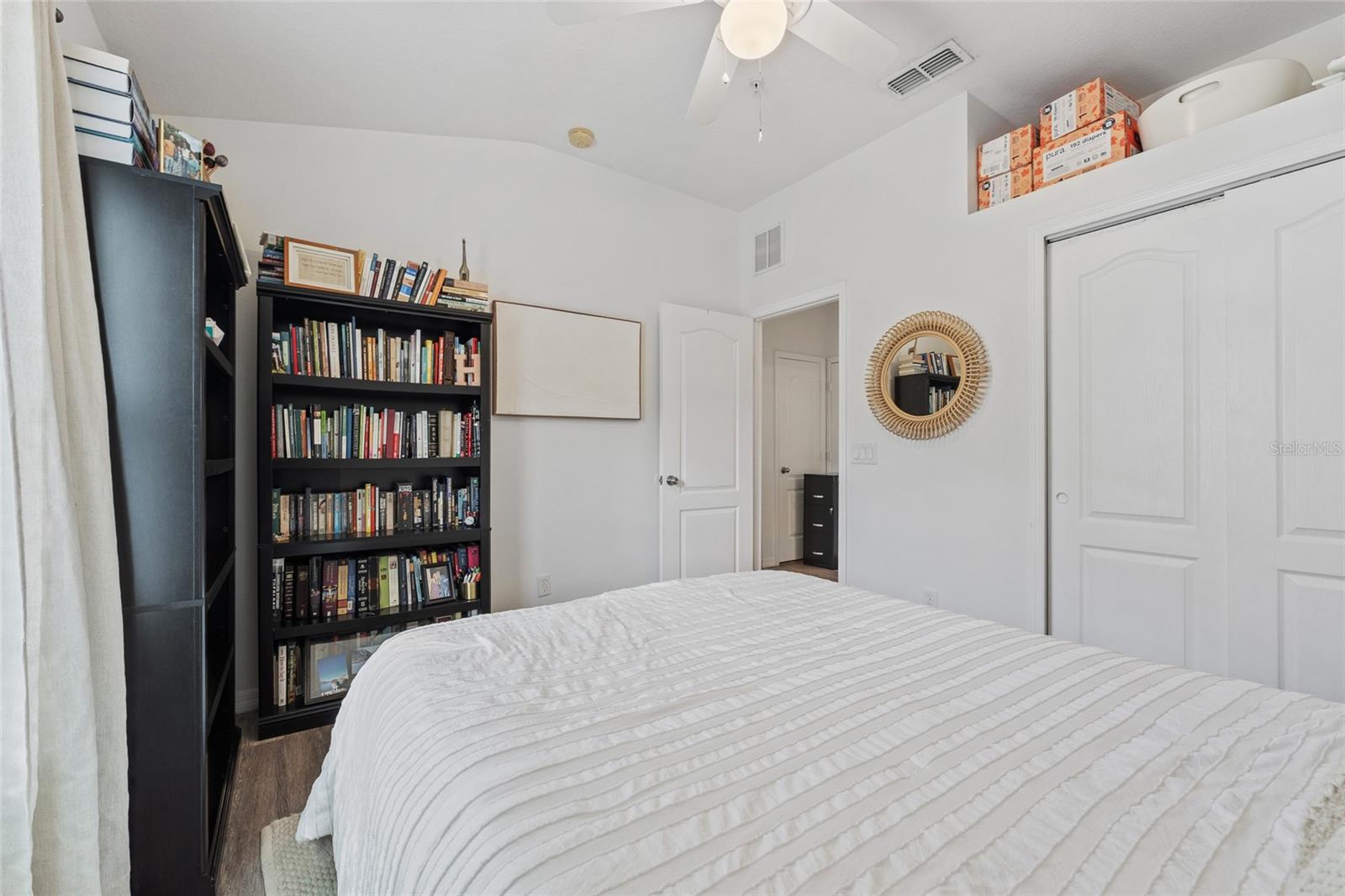 TUCKER OAKS CONDO PH 4 - Residential