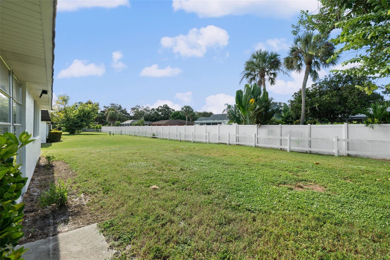 GLEN OAKS RIDGE VILLAS 1 - Residential