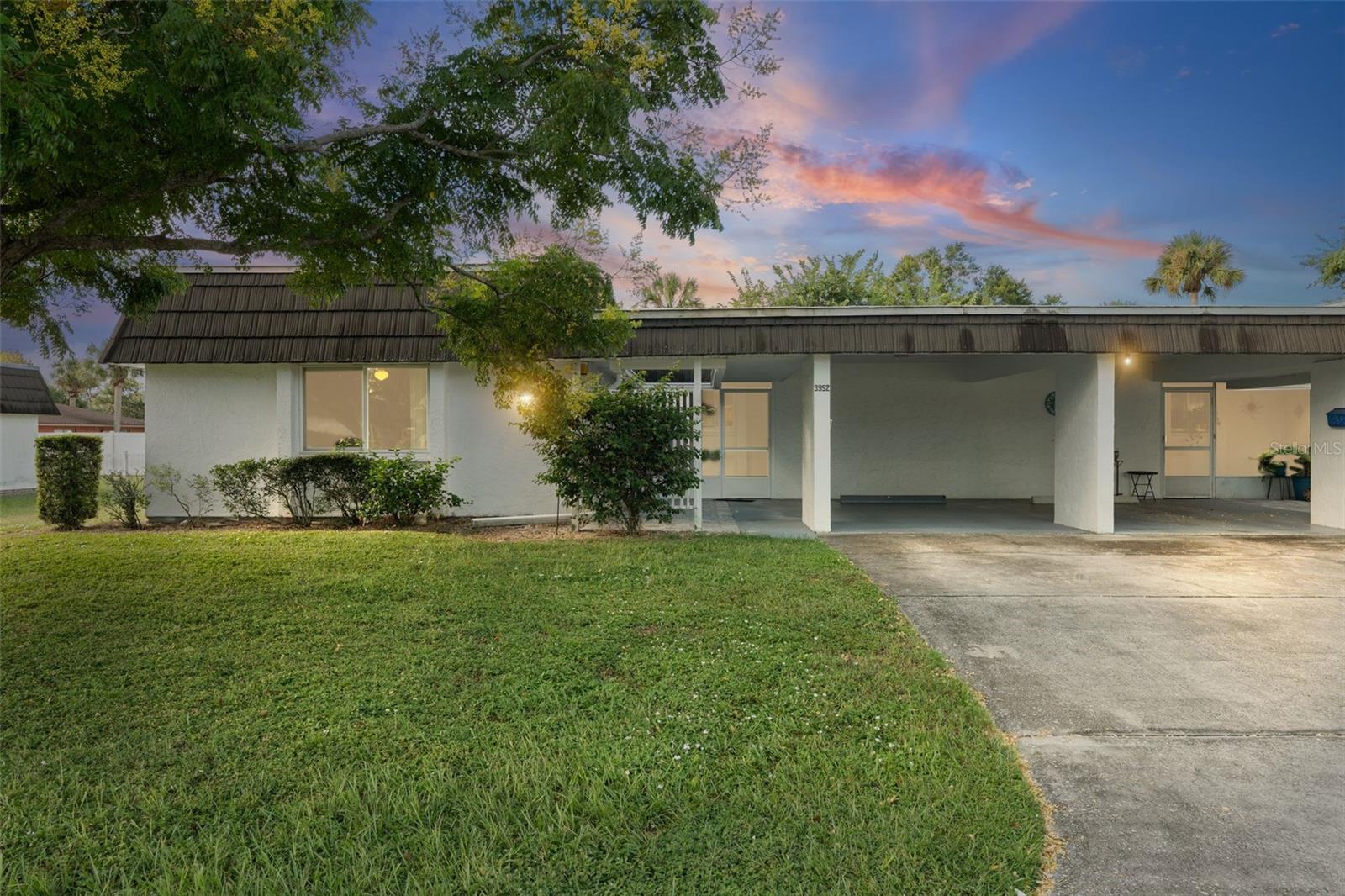 GLEN OAKS RIDGE VILLAS 1 - Residential