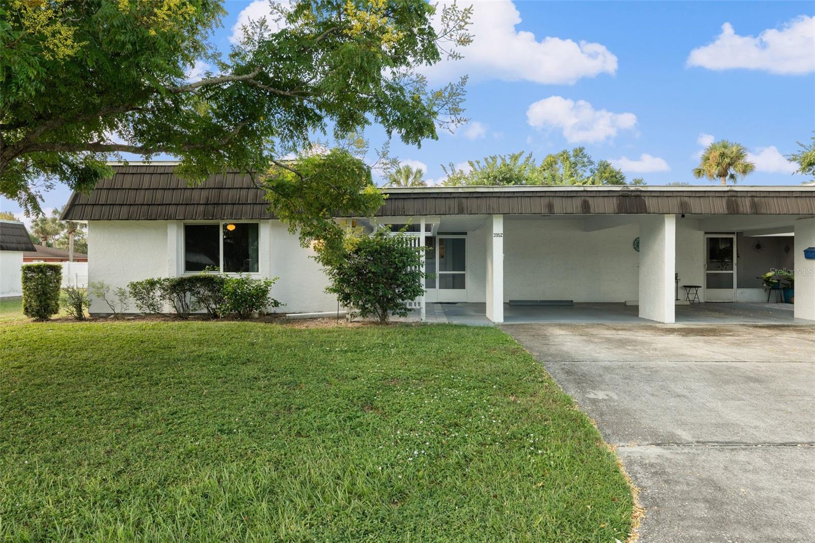 GLEN OAKS RIDGE VILLAS 1 - Residential