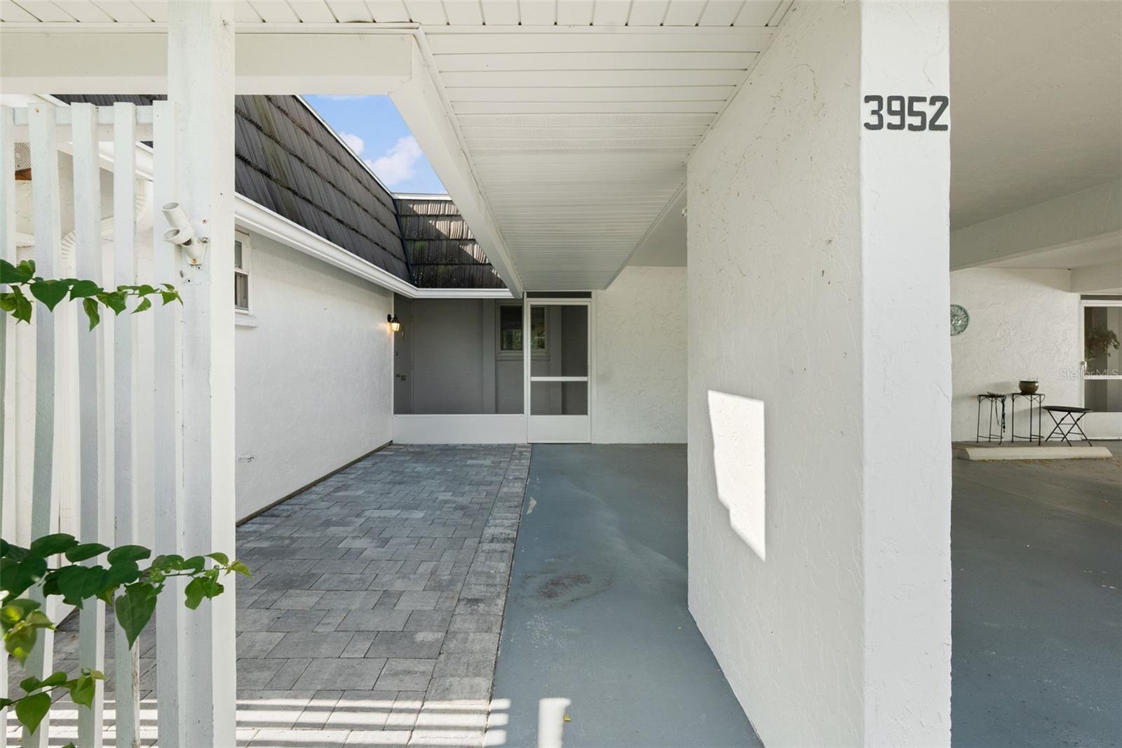 GLEN OAKS RIDGE VILLAS 1 - Residential