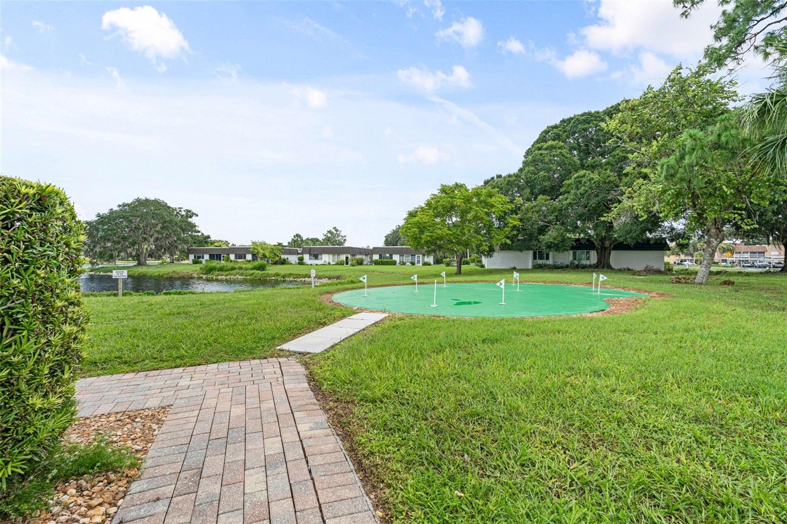 GLEN OAKS RIDGE VILLAS 1 - Residential