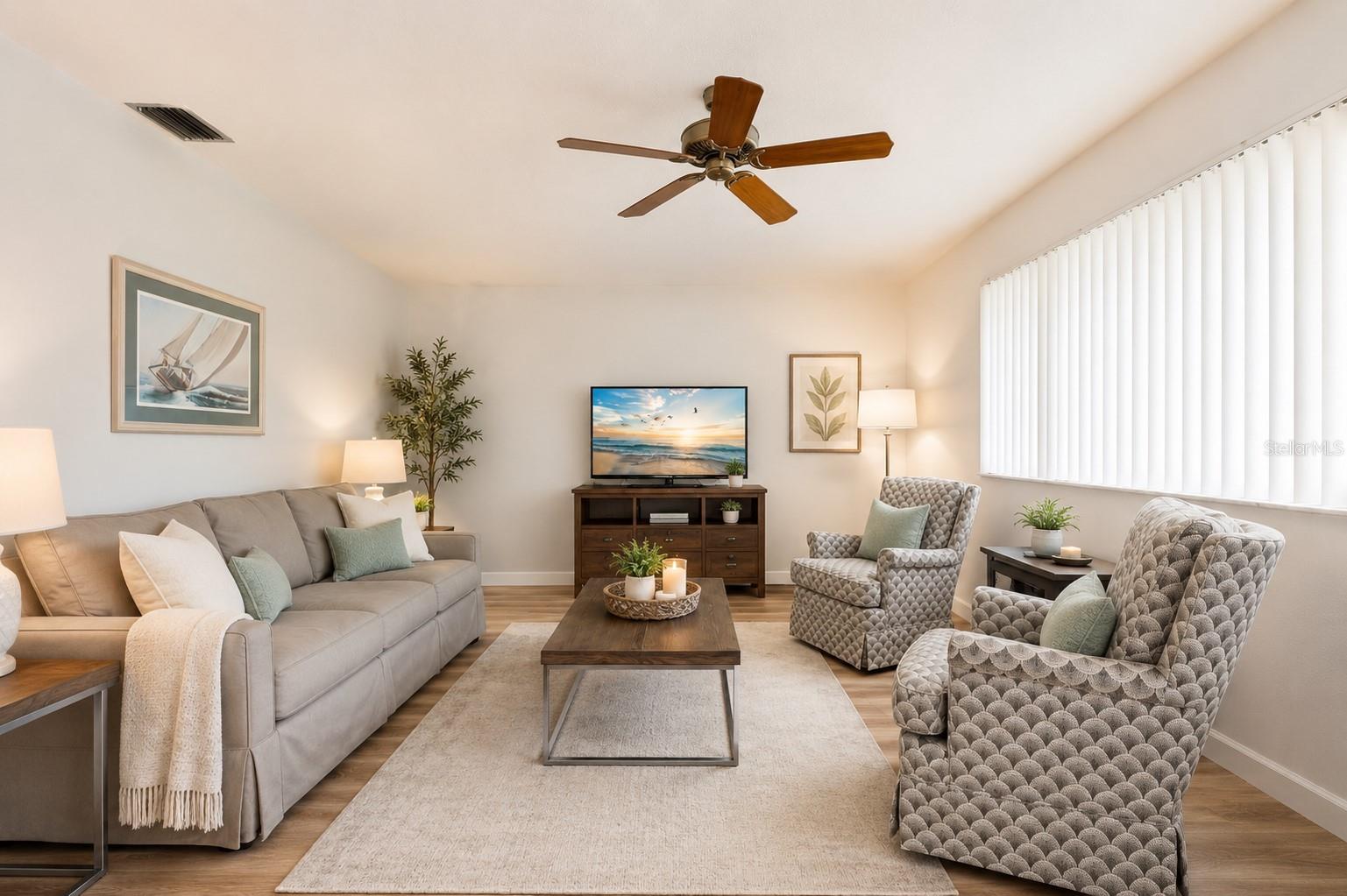 GLEN OAKS RIDGE VILLAS 1 - Residential