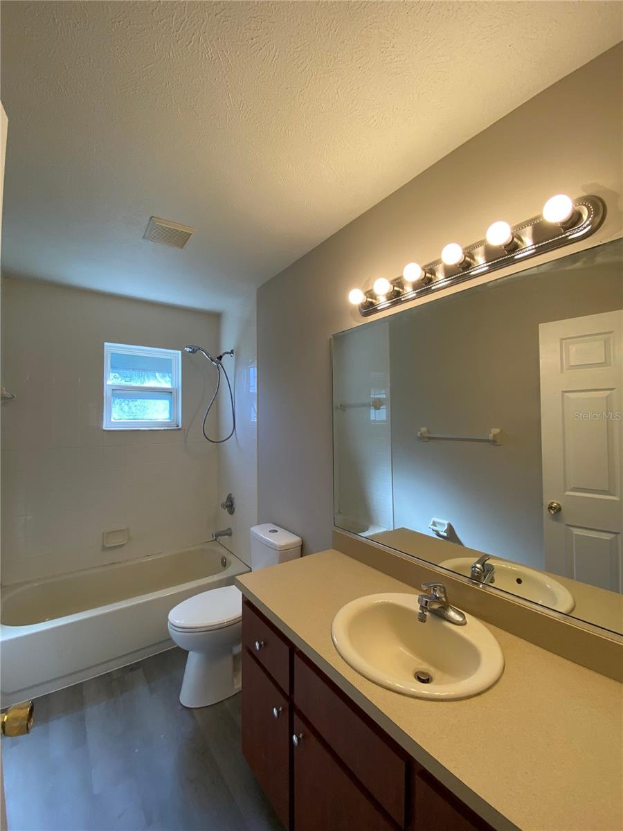 VONN ADD - Residential Lease