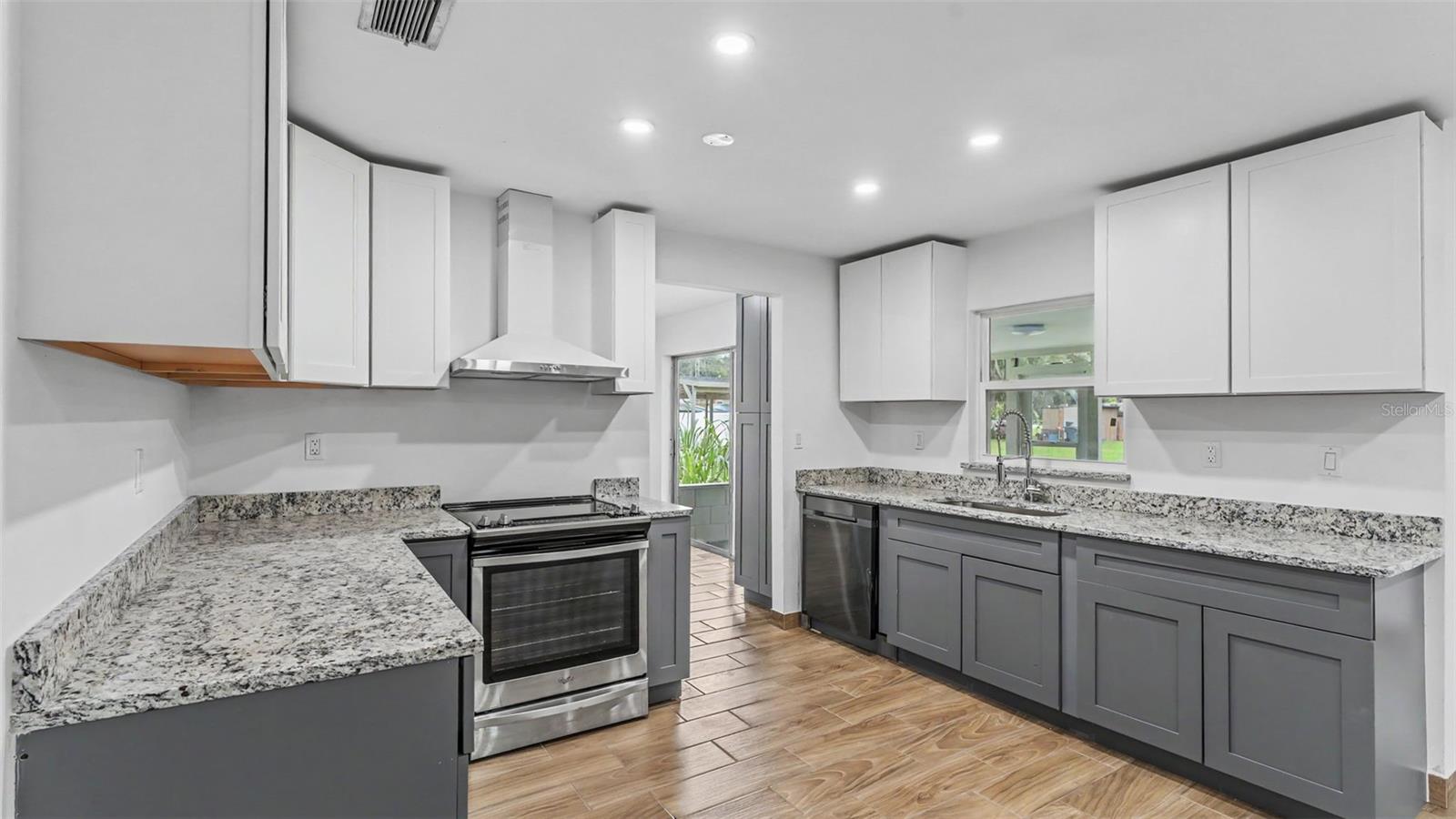 FULLER HEIGHTS - Residential