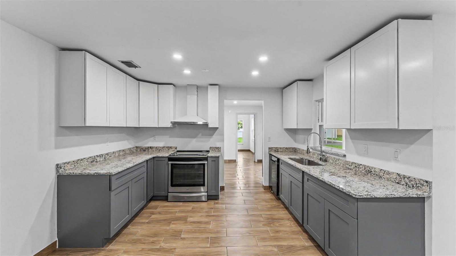 FULLER HEIGHTS - Residential