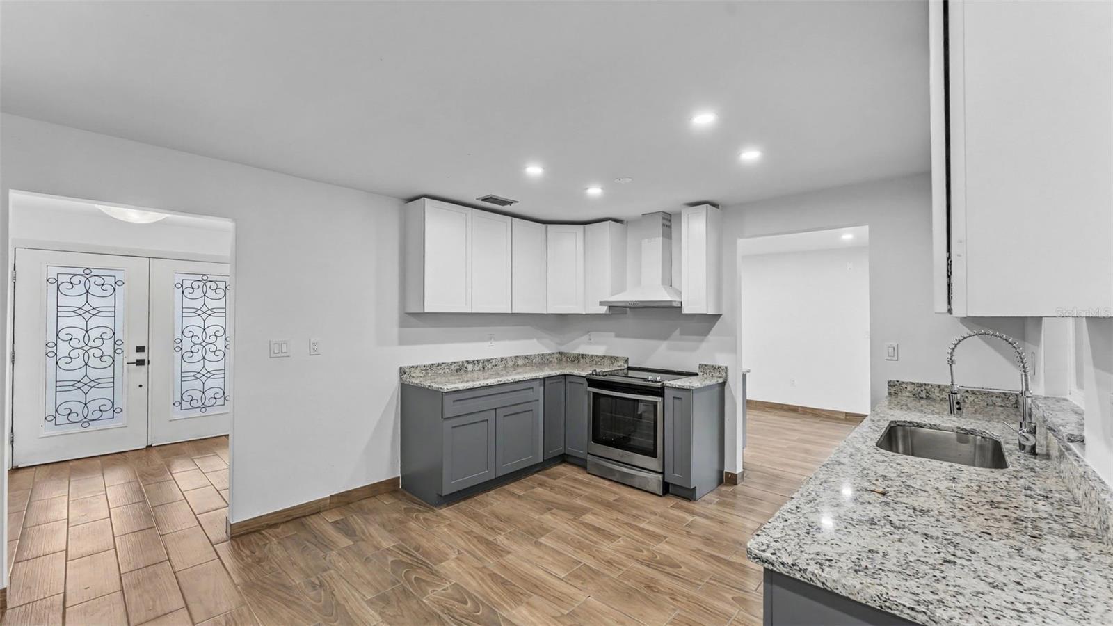 FULLER HEIGHTS - Residential