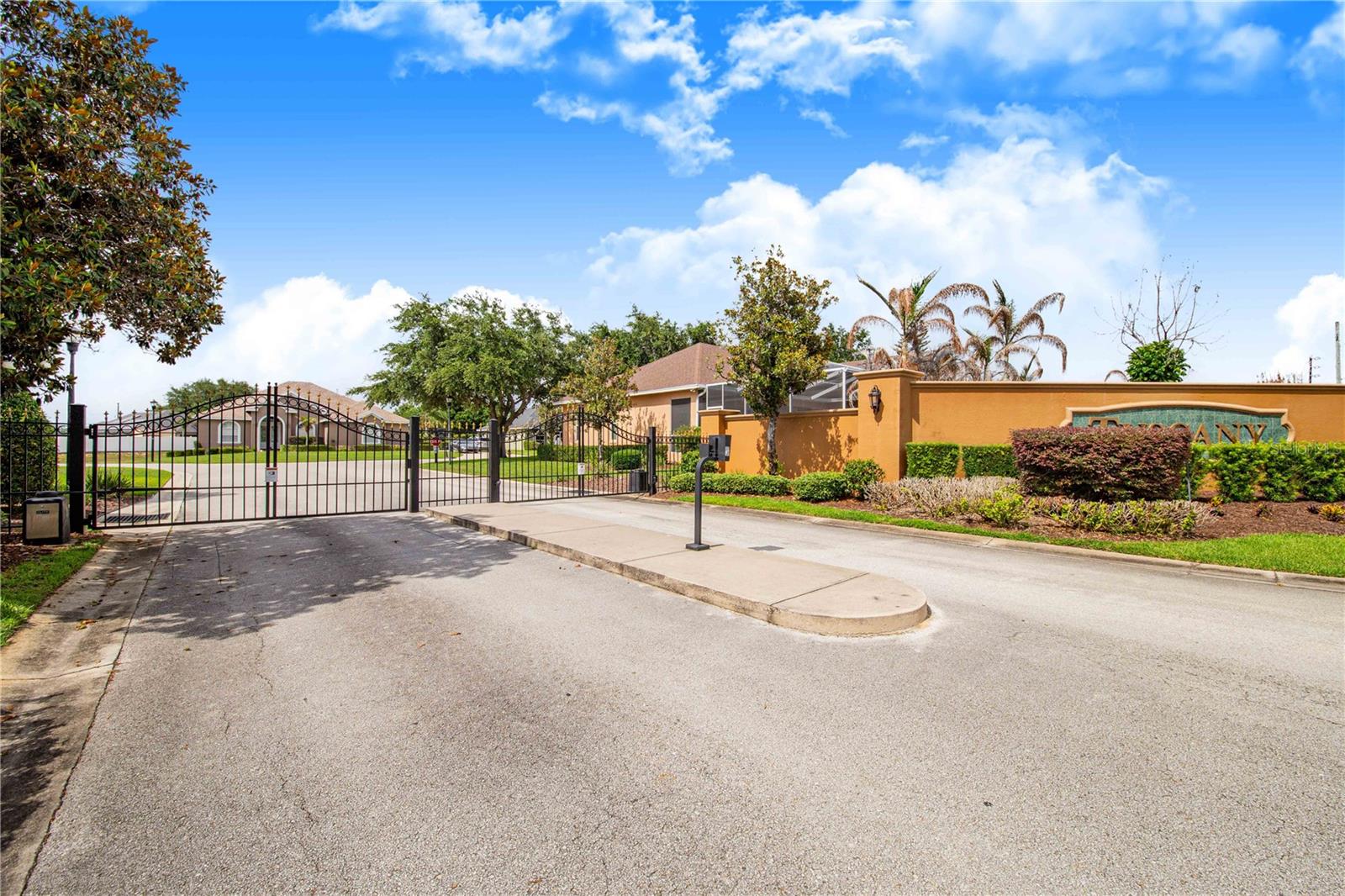 TUSCANY AT WINTERSET - Residential