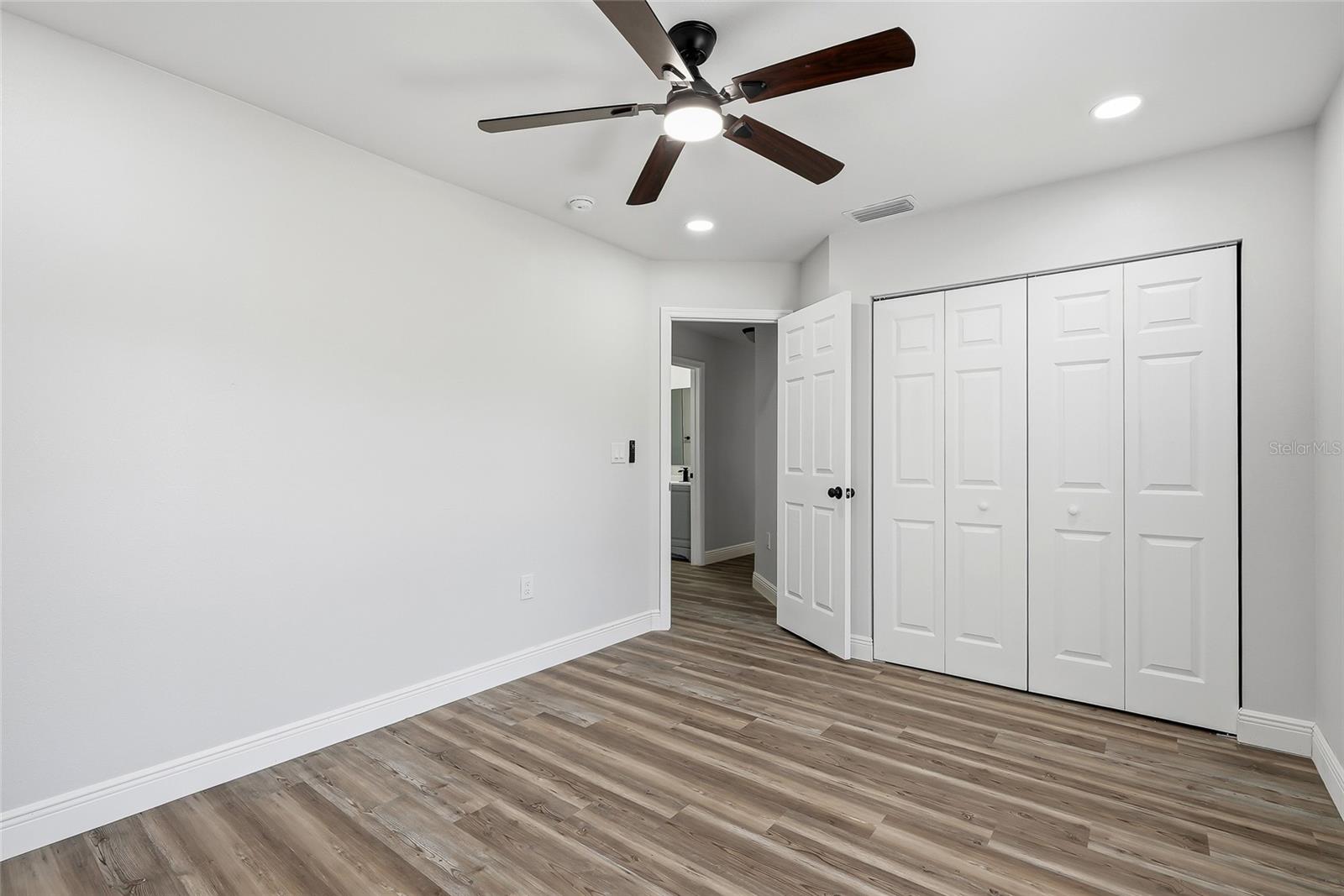 LAKEWOOD - Residential