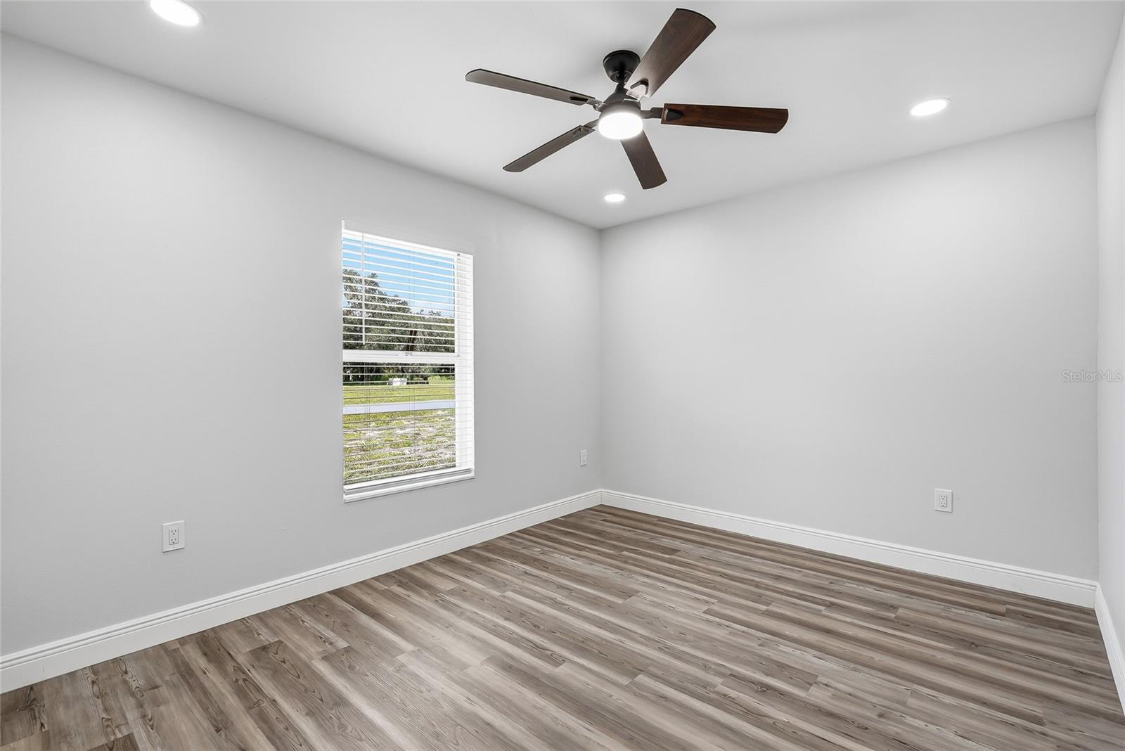 LAKEWOOD - Residential