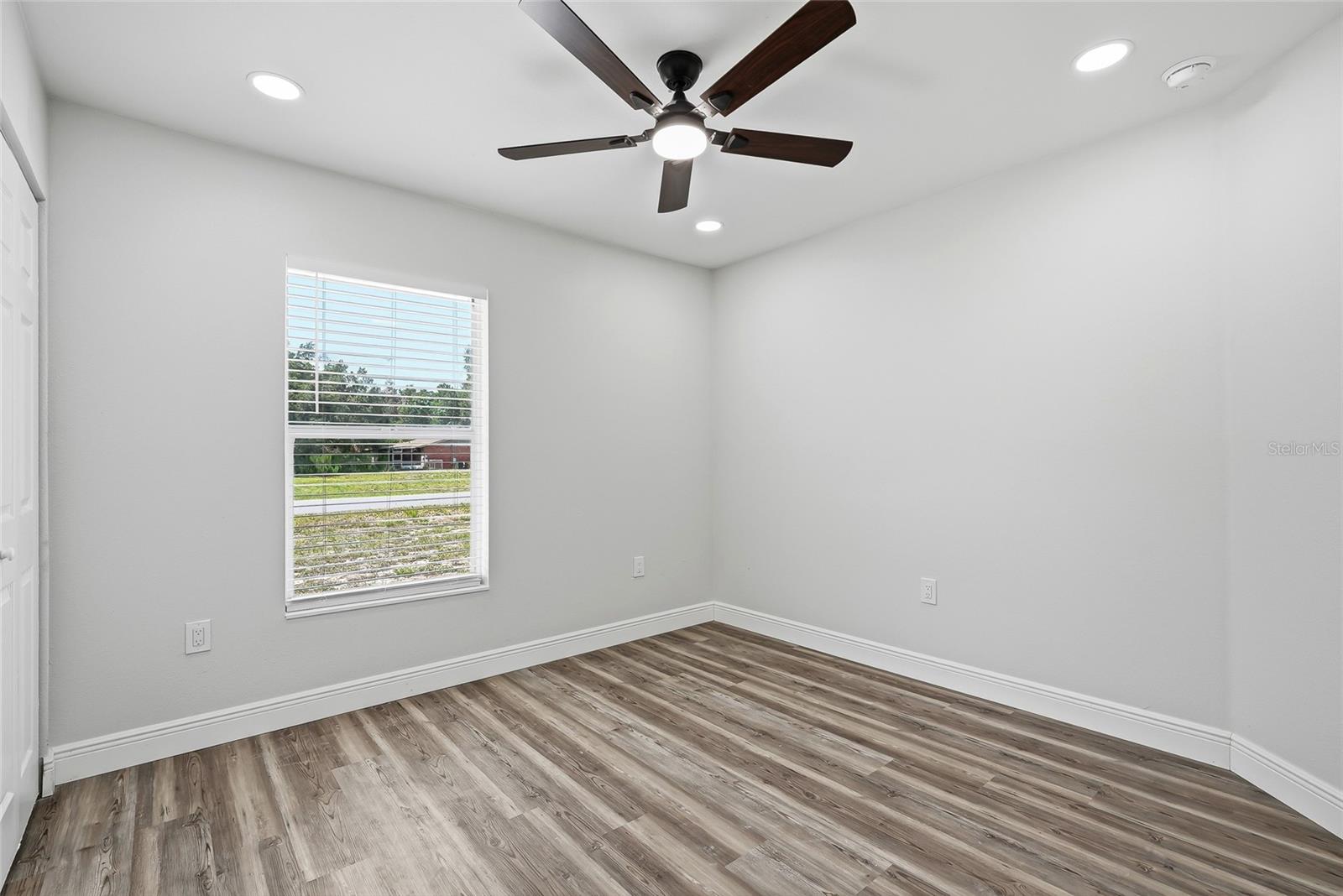 LAKEWOOD - Residential