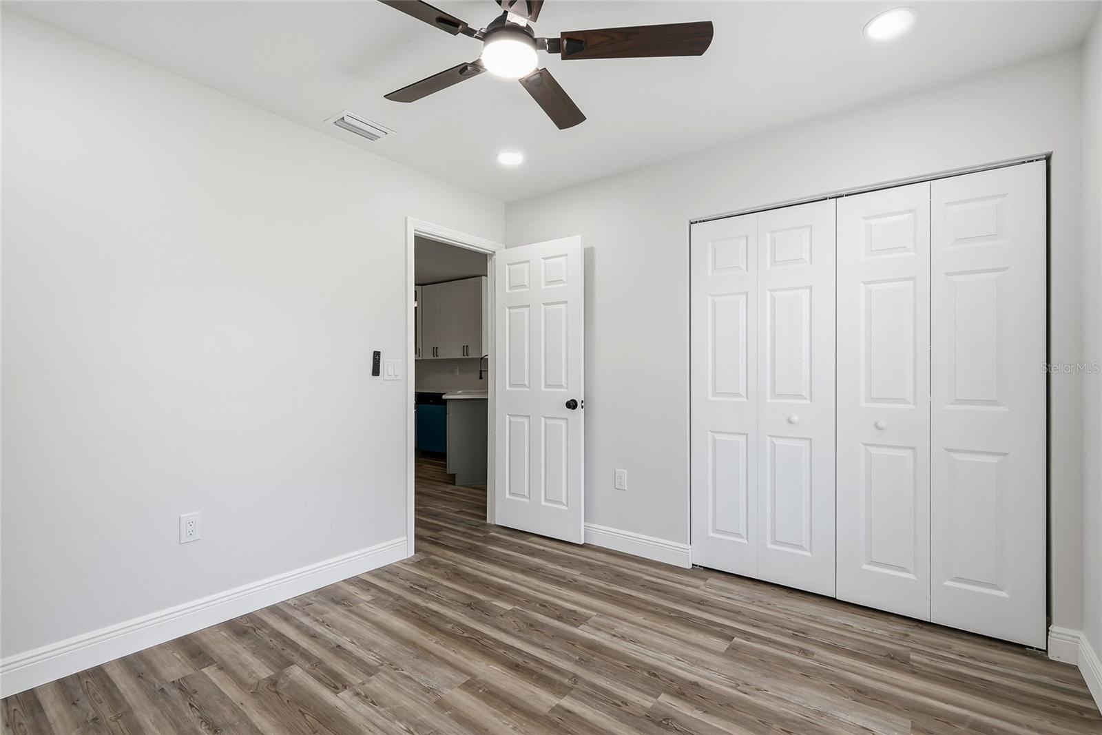 LAKEWOOD - Residential