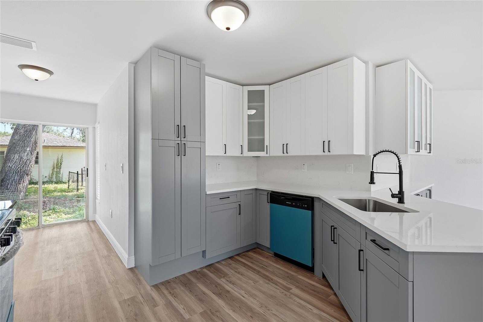 LAKEWOOD - Residential