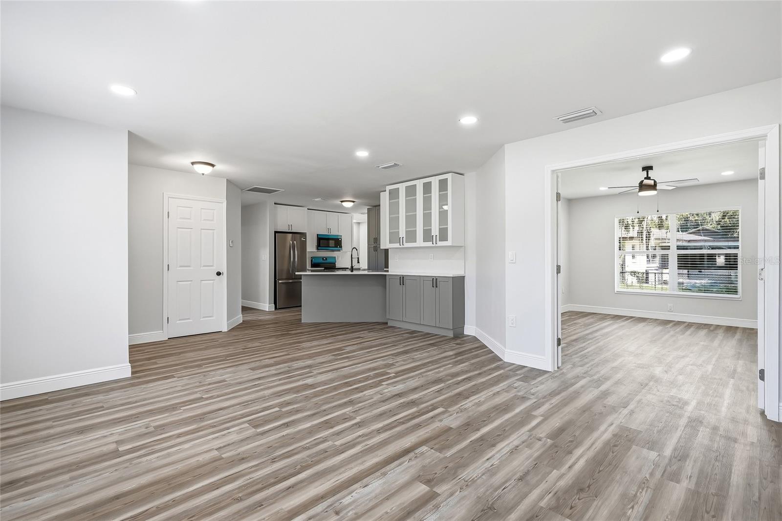 LAKEWOOD - Residential