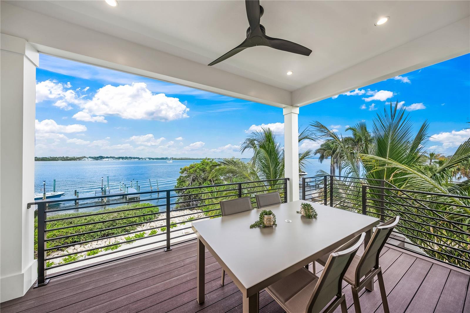 CORTEZ BEACH - Residential